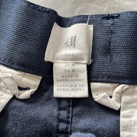 H&M shorts - Picture 3 of 3